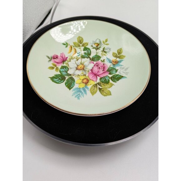 Royal Grafton AB Jones English Bone China Floral Teacup & Saucer - Picture 14 of 17